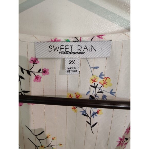 Sweet Rain Ivory Floral V-Neck Flutter-Sleeve Blouse Top 2X NWOT - Picture 2 of 7